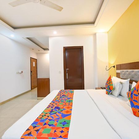 Fabhotel The Kings Plaza Nueva Delhi Exterior foto